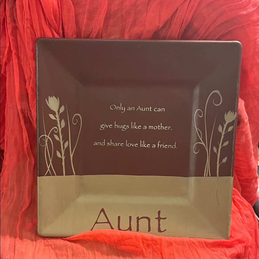 Decorative Aunt Quote Plate - Brown and Cream